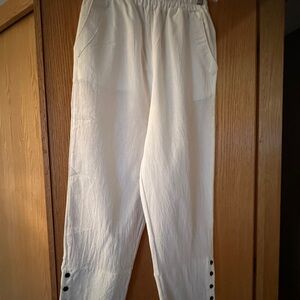 Ladies White Casual Pants